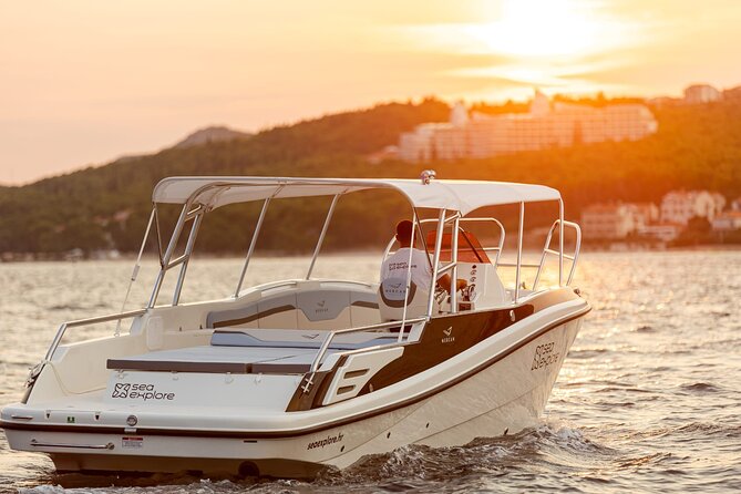 Blue Lagoon and 3 Islands Half Day Tour by Speed Boat - Trogir - Relaxing at Labadusa Bay on Ciovo Island