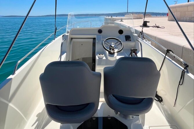 Blue Lagoon and 3 Islands Speedboat Tour from Trogir - Practical Details: Logistics and Comfort