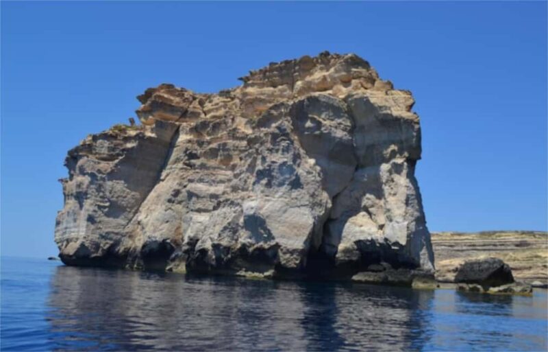 Blue lagoon, Crystal Lagoon & Comino Island & Caves - Visiting Halfa Rock Bay in Gozo