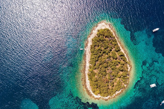 Blue Lagoon & Maslinica half day tour from Trogir - Timing and Pacing: A Well-Structured Half-Day