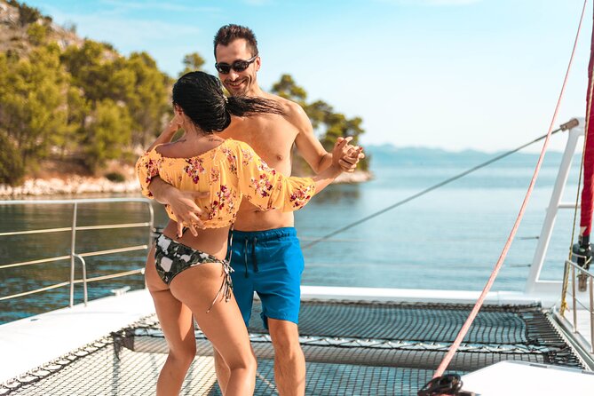 Blue Lagoon, Trogir & iovo catamaran tour with Food and Drinks - The Catamaran Experience and Onboard Facilities