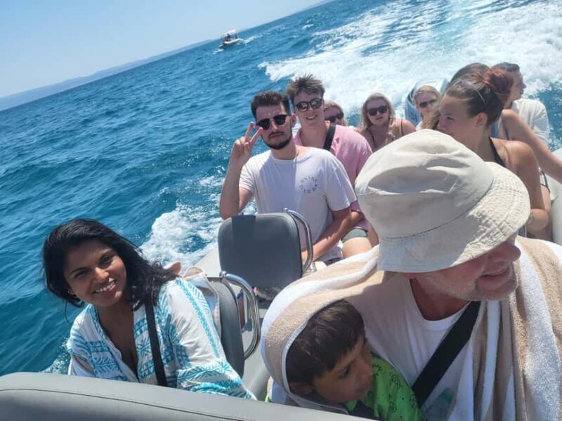 Blue lagoon with a speed boat water and towels included - Key Points