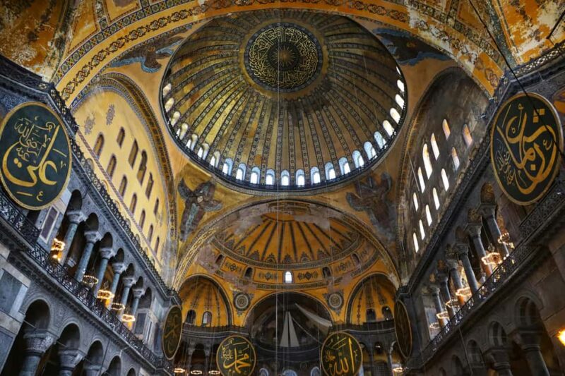 Blue Mosque, Hagia Sophia Tour with Lunch & Museum Tickets - Explore Istanbul’s Historic Old City in a Full-Day Guided Tour