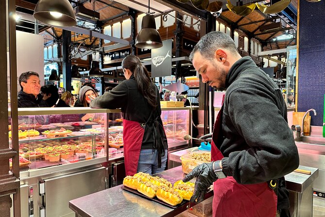 Bluefin Tuna tasting in the most Prestigious Market of Spain - The Role of the Chef and the Explanation of the Process