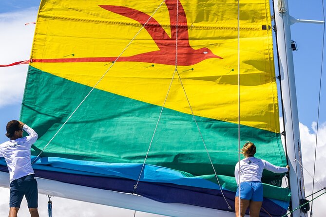 Board from Waikiki Beach for a scenic Sunset Sail on the Hwea - Ideal Audience for the Sunset Cruise
