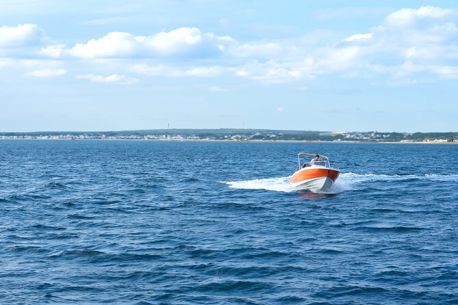 Boat and dinghy rental - Flexibility and Possible Limitations
