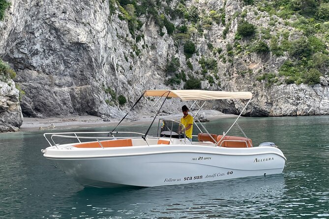 Boat and dinghy rental in Cetara on the Amalfi Coast - Starting Point in Cetara: The Ideal Coastal Launchpad