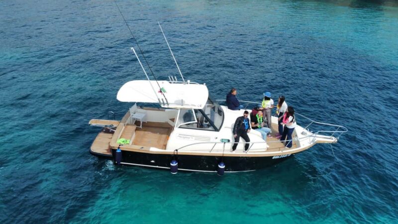 Boat: Boat tour with appetizer and drinks included - The Beautiful Coastline and Coveted Bays Along Salento