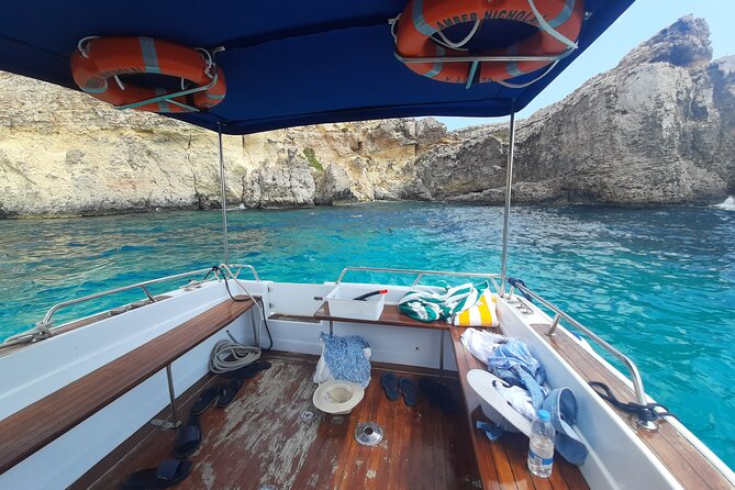 Boat Charters Blue lagoon, Crystal Lagoon, Comino, Malta - Elephant Head Rock: A Movie Star Location