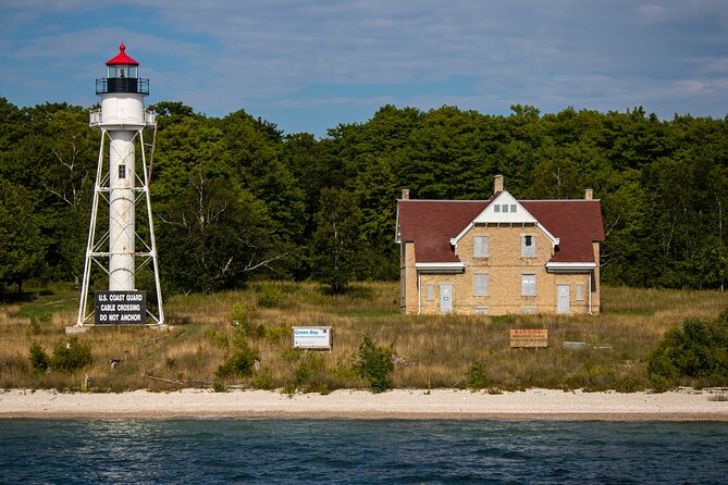 Boat Cruise - North Shore to Deaths Door Crossing - The Captain and Guide’s Storytelling Style