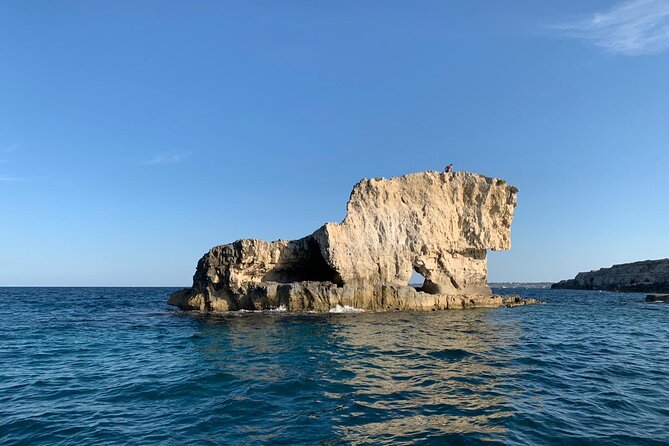 Boat excursion on the island of Ortigia with Snorkeling to the sea caves - Discover the Charm of Ortigia from the Water