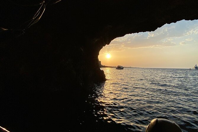 Boat excursion to Polignano a Mare between caves and coves - The Cave and Cove Exploration