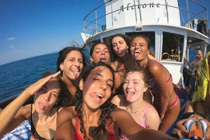 Boat excursion with lunch on board to discover Ischia - Lunch and Refreshments: Authentic Neapolitan Flavors Onboard