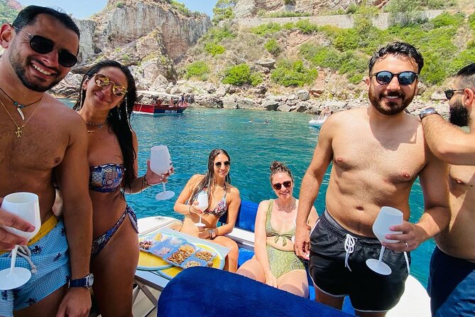 Boat excursions in the Bay of Taormina and Gardens on a private basis - The Pacing and Duration of the Tour