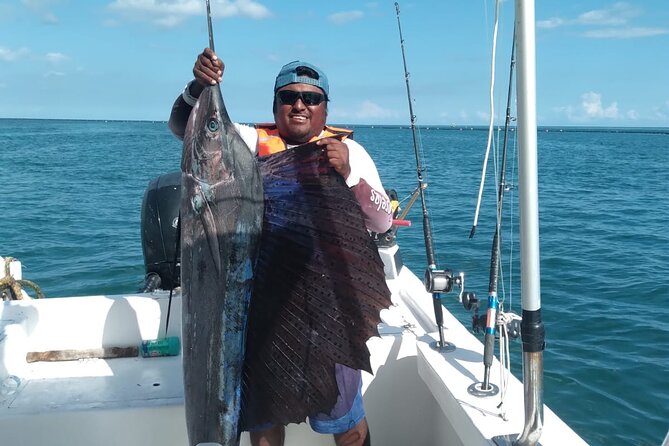 Boat Fishing Tour, Puerto Morelos CIPREA, 25' - Duration and What the 4 Hours Entail