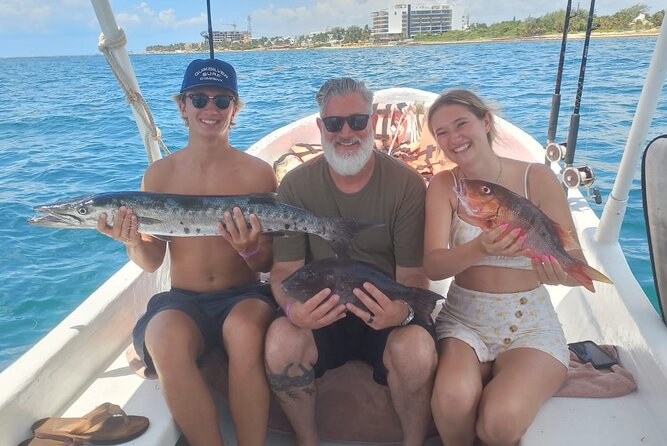 Boat Fishing Tour, Puerto Morelos CIPREA, 25' - Fishing Techniques: Bottom Fishing and Trolling