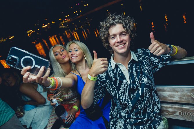 Boat Party in Prague - The Role of the Guides and Crew