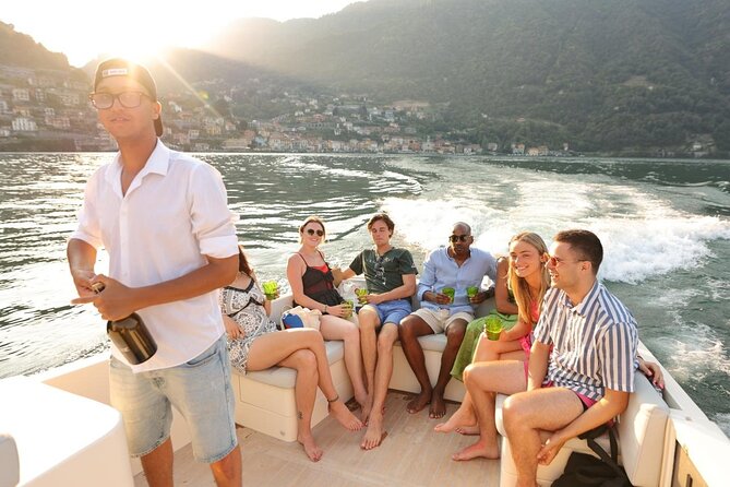 Boat Party on Lake Como - Open Bar - The Modern Boat and Crews Friendly Service