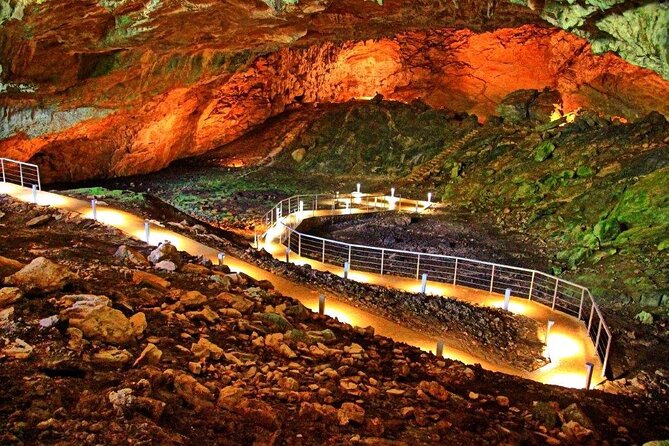 Boat Party Split - Food, Drinks, and Onboard Facilities