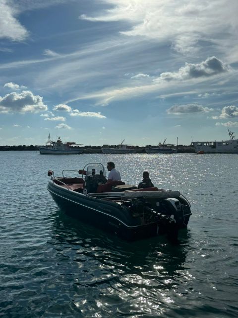 Boat Rental (Crewed) Karel 5.5 - Discover Santorini’s Iconic Beaches and Landmarks