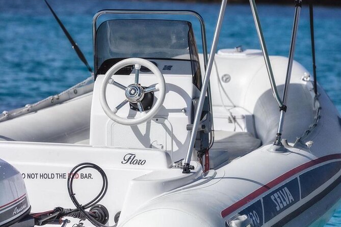 Boat rental for 6 people. No license required. - How to Prepare for Your Ibiza Boat Rental Day