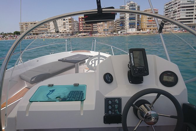 Boat rental in Torrevieja - The Experience: What You Can Do on the Sea