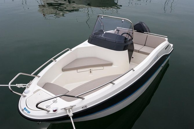 Boat rental without license - B450 'Theia' (4p) - Can Pastilla - Starting Point at CMSAP Maritime Club in Can Pastilla