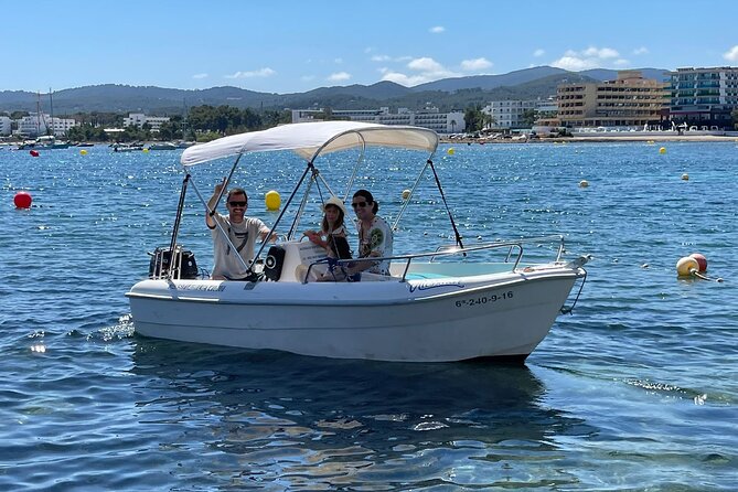 Boat Rental Without License Full day (8hs) - Water Sports and Snorkeling: Enhancing Your Day at Sea