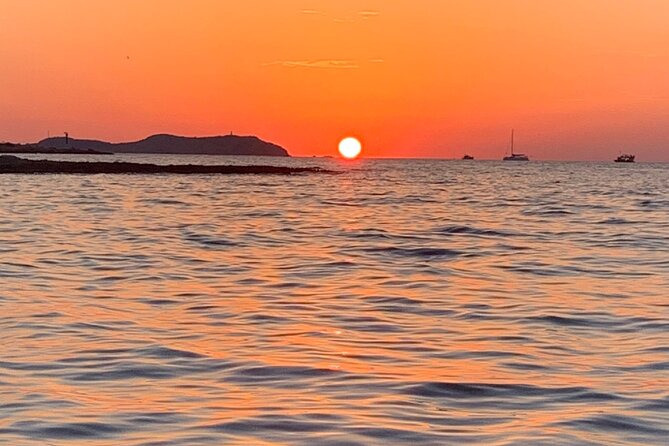 Boat Rental Without License Half day (4hs) - Features and Equipment on Board