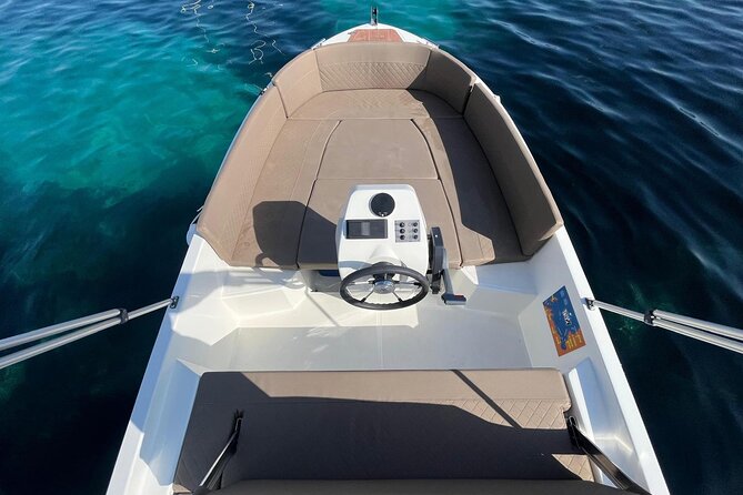 Boat Rental Without License in Ibiza and San Antonio - The Sum Up: A Flexible and Accessible Way to Explore Ibiza’s Waters