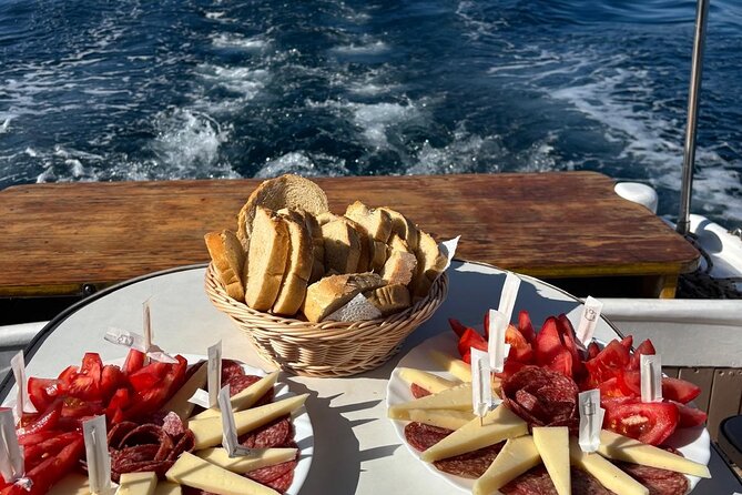 Boat rides through Zadar Archipelago - Cruise Experience: Comfort, Scenery, and Refreshments