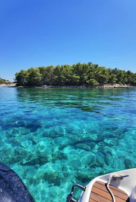 Boat tour from Zadar: Preko  Hidden Bay  Oljak - Discovering Preko on Ugljan Island
