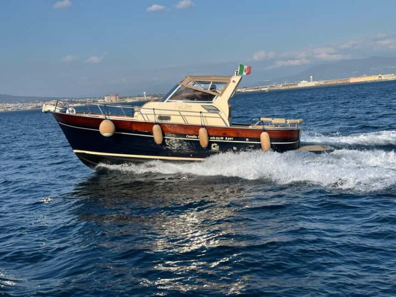 Boat tour of Capri from Sorrento - Private Boat Experience with a Skipper in Campania