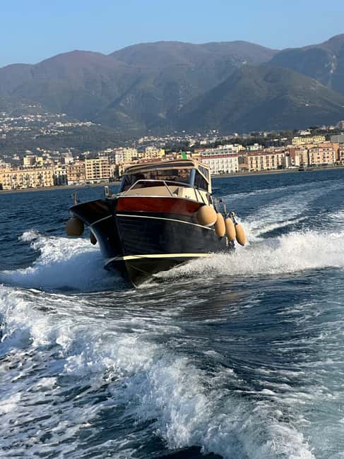 Boat tour of Capri from Sorrento - Comfort and Amenities on Board