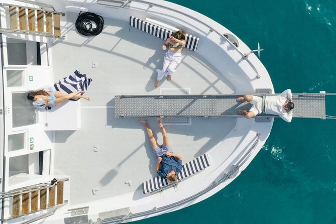 Boat tour of the Bay of Palma with snorkeling and drink - Logistics and Timing