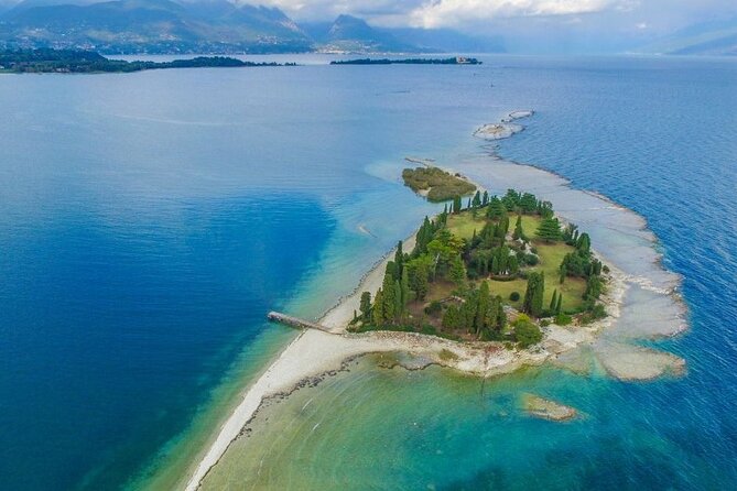 Boat Tour of the Islands of Lake Garda with Aperitif - Promontory Views and the Return to Sirmione
