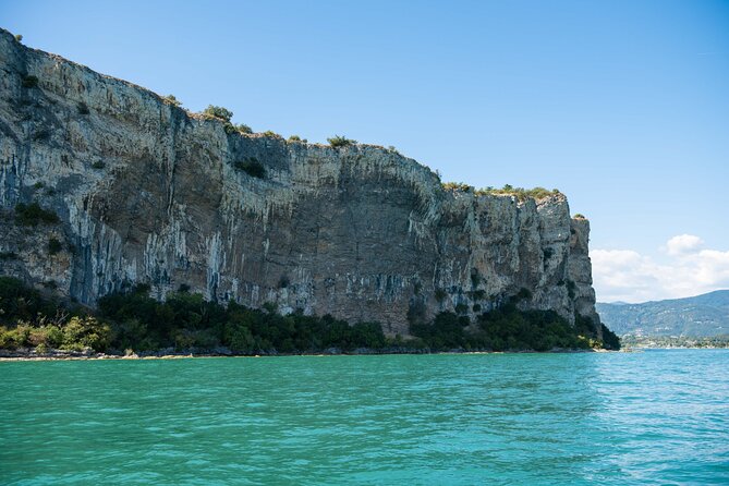 Boat Tour of the Islands of Lake Garda with Aperitif - Drinks, Snacks, and the Aperitivo Experience