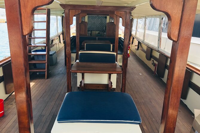 Boat tour of the La Maddalena Archipelago - Short Photo Stop at Spiaggia Rosa