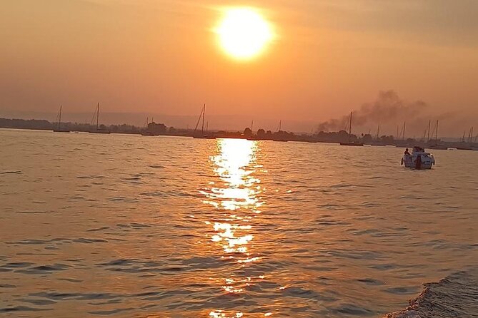 Boat tour Ortigia and Syracuse sea caves - Logistics: Meeting Point, Group Size, and Booking