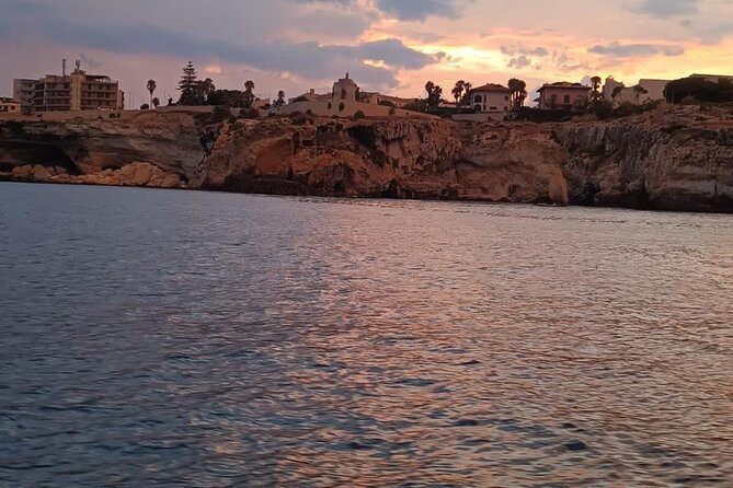 Boat tour Ortigia and Syracuse sea caves - The Experience with Guides and Overall Atmosphere
