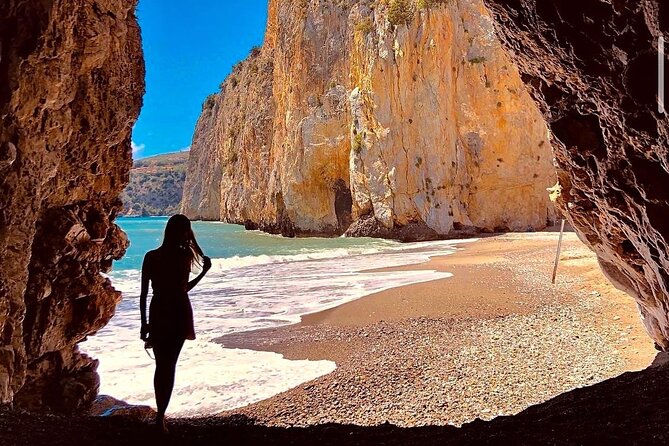 Boat tour to discover the Costa del Mito of Capo Palinuro - Swimming at Torre Cala Fetente and the Sulphurous Cave