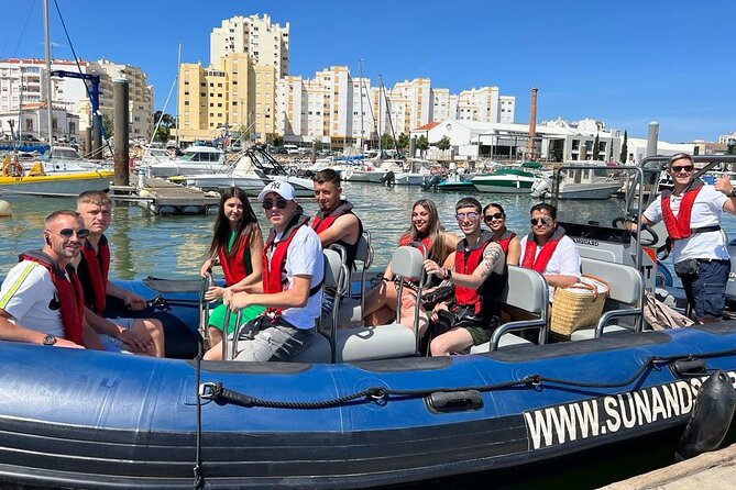 Boat trip along the Golden Coast and Benagil Caves - Starting Point in Portimao and Easy Parking
