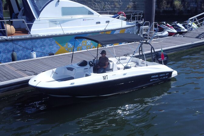 Boat Trip in Douro Porto - The Atmosphere and Experience on the Water