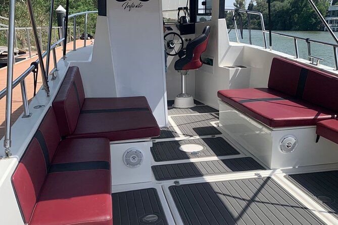 Boat Trip "Los Rincones del Guadalquivir" - Food and Drink on Board