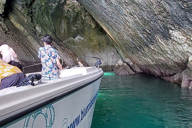 Boat Trip to Secret Bays and Beaches with Snorkeling - Exploring Inferno Beach: Snorkeling on a Fascinating Shoreline