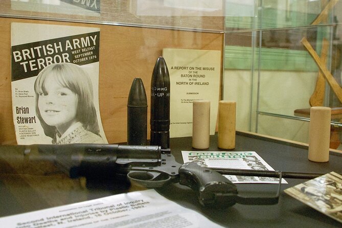Bobby Sands Grave 2 Hour In-depth Republican Tour - Exploring the Heart of Republican Belfast: Milltown Cemetery