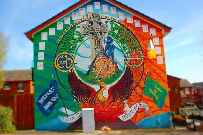 Bobby Sands Grave 2 Hour In-depth Republican Tour - The Significance of the Bobby Sands Mural