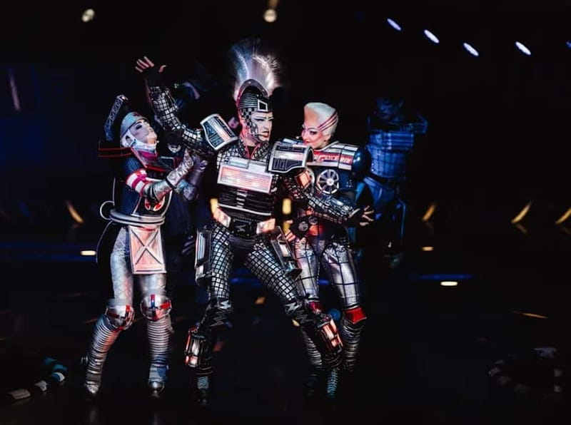 Bochum: STARLIGHT EXPRESS Musical Show Ticket - The Experience of Watching the Show on Roller Skates