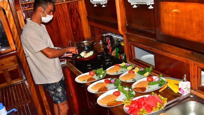 Bodrum: Bodrum Private Boat Tour for Cruise Customers - Swimming and Snorkeling in Bodrum’s Hidden Bays