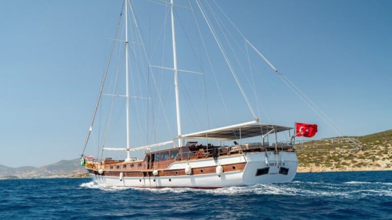Bodrum: Bodrum Private Boat Tour with Lunch - Discovering Bodrum from the Sea